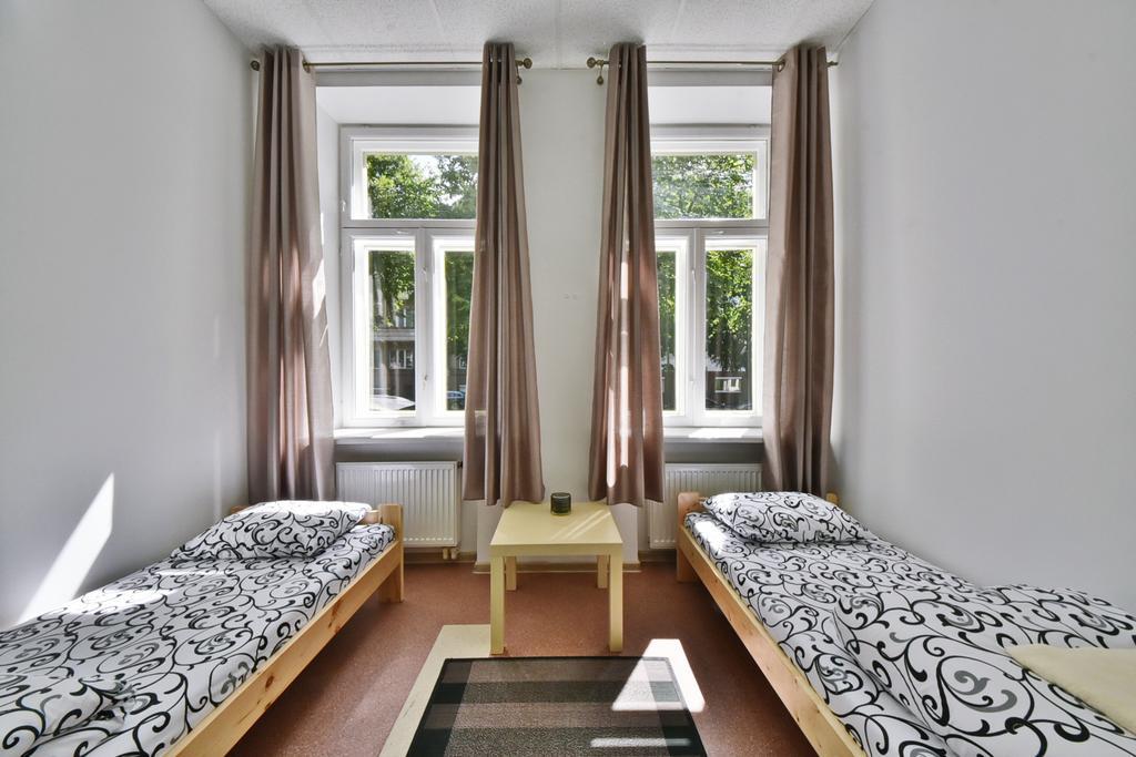 Laisves Avenue Hostel "Easy Kaunas" Zewnętrze zdjęcie